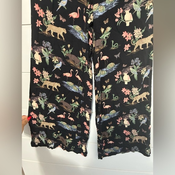 Reformation Clare Pants Safari Print size 2 - Picture 6 of 11